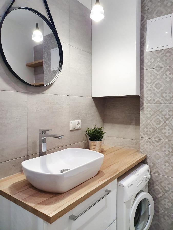 Comfy Apartments - Old Town Marine กดัญสก์ ภายนอก รูปภาพ